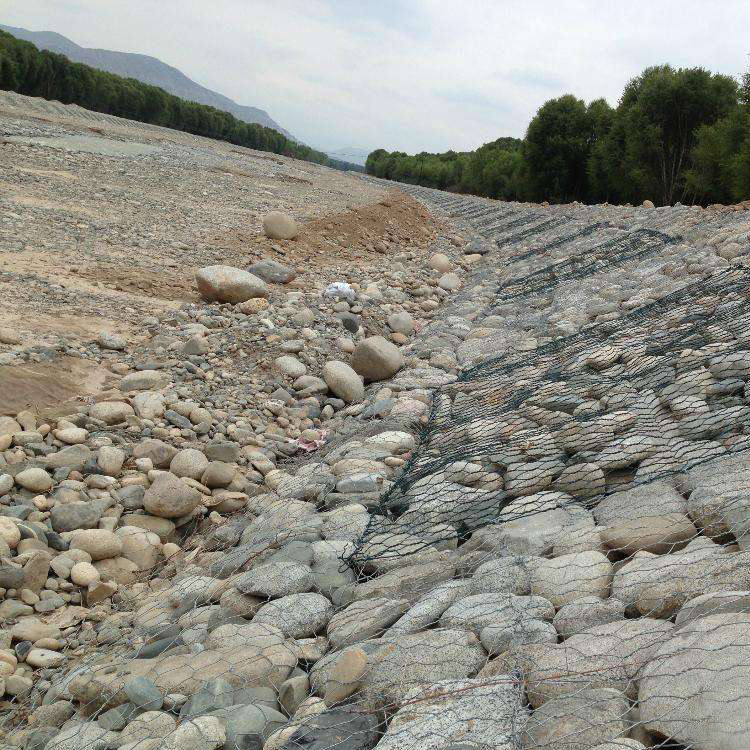 與傳統(tǒng)防護相比雷諾護墊的優(yōu)勢是什么 與傳統(tǒng)防護相比雷諾護墊的優(yōu)勢是什么