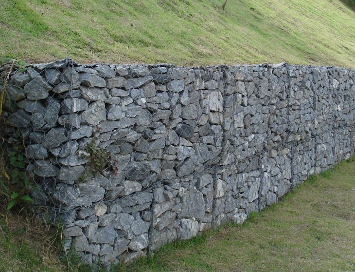 格賓網(wǎng)擋墻堆砌后的優(yōu)勢(shì)是什么