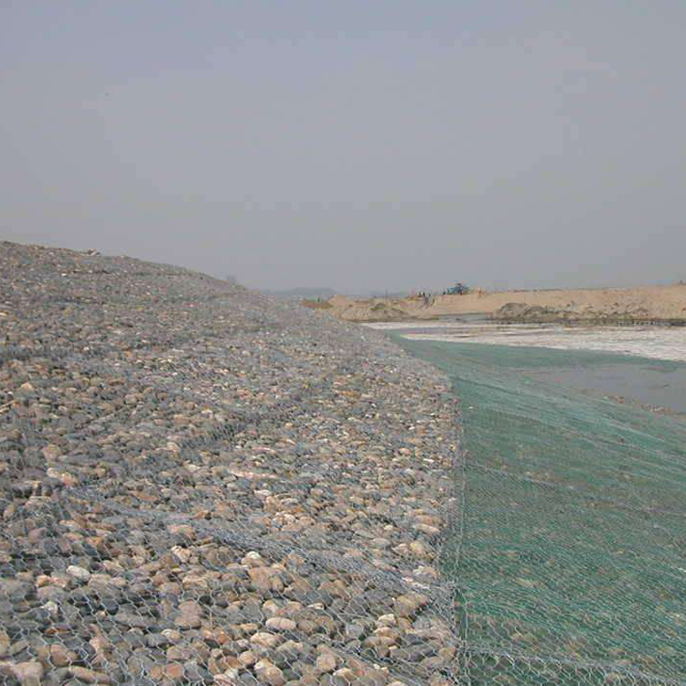 生態(tài)雷諾護(hù)墊縫隙為水體流動創(chuàng)造了條件